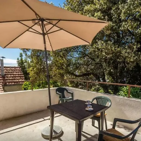 Апартаменты Modernes Mit Terrasse By Interhome *
